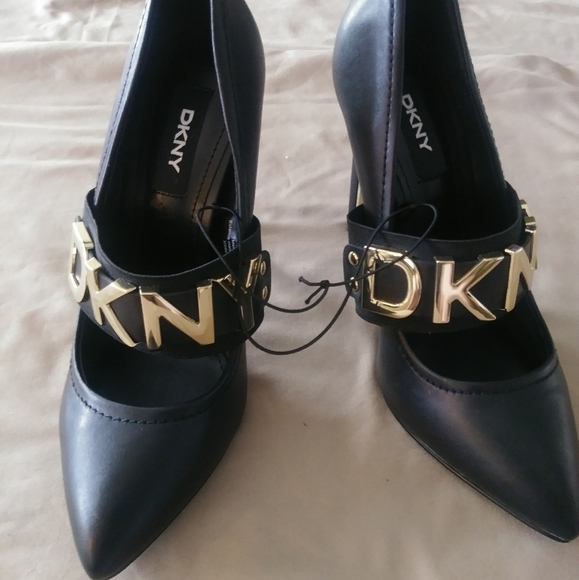 DKNY Stiletto Heels - Picture 2 of 7